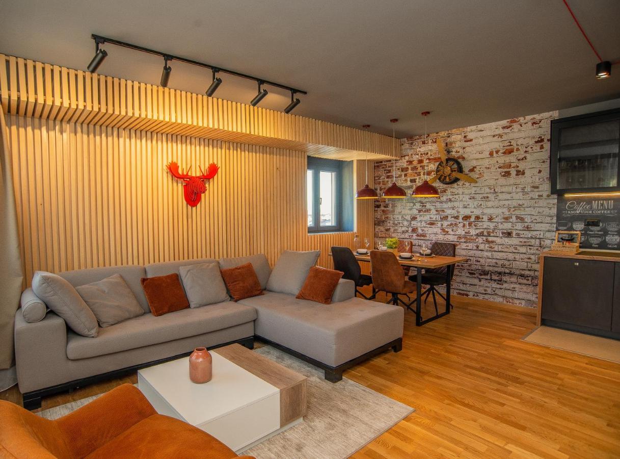 Stylish Two Bedroom Apartment At Ljubovic-Hill Park Подгорица Экстерьер фото